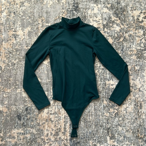 Abercrombie & Fitch bodysuit - Picture 2 of 7